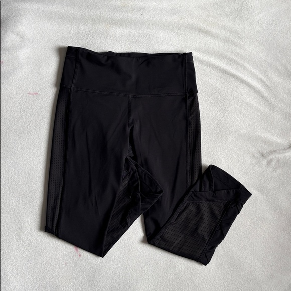 Lululemon Crop - Picture 6 of 8